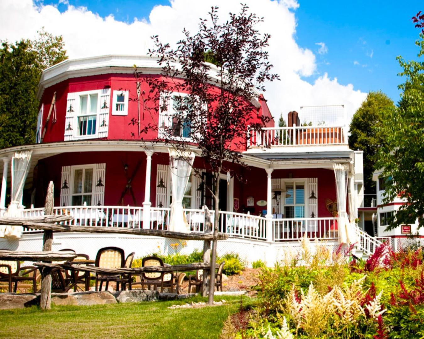 Auberge De La Tour Du Lac Sainte-Agathe-des-Monts Exterior foto