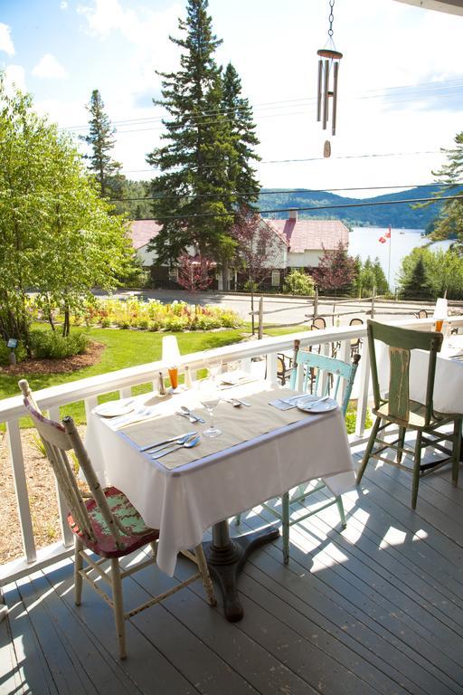 Auberge De La Tour Du Lac Sainte-Agathe-des-Monts Exterior foto